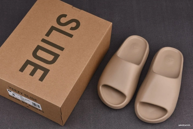 Pure Slide Adidas GZ5554 Yeezy 1011